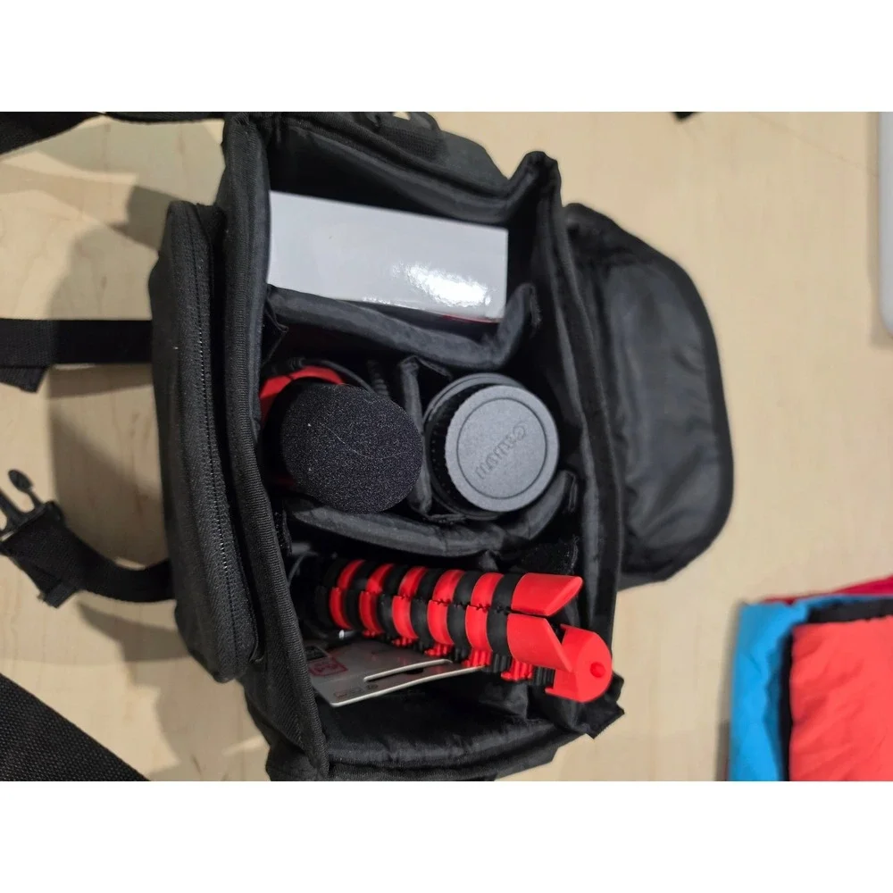 Canon EF 75-300mm f/4-5.6 III Lens Bundle with Mic Tripod 64GB SD & Vivitar Bag